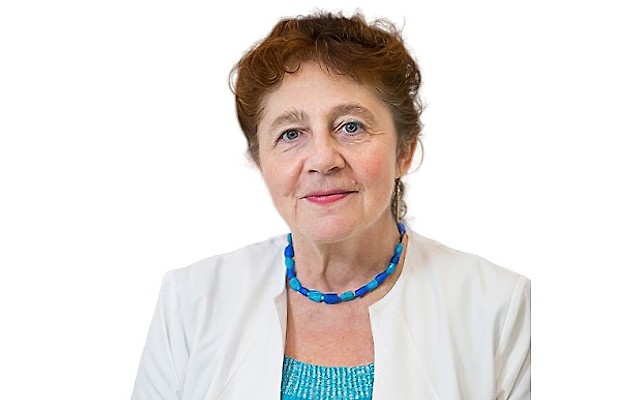 Попова Александра Эмануиловна