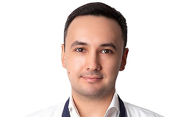 Яхин Марат Ильдарович
