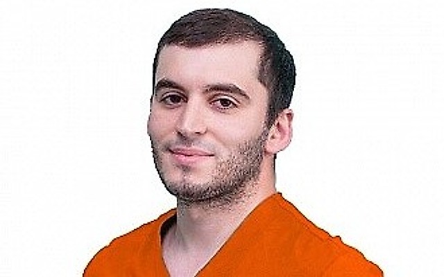 Сурхаев Назирбег Ахмедбегович